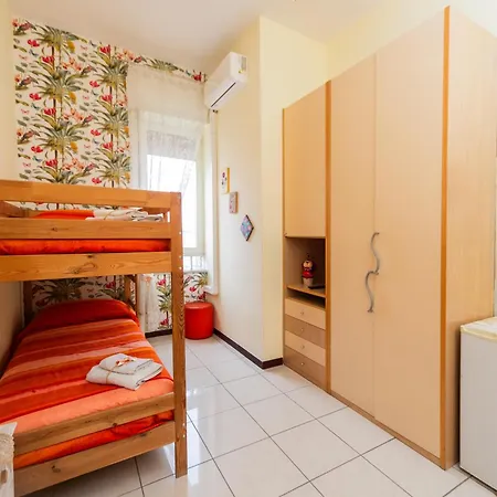 Fabiola לינה וארוחת בוקר פומפיי