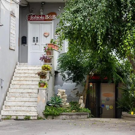 לינה וארוחת בוקר Fabiola